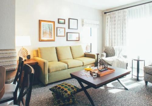 Holiday Inn Vacations At Orange Lake Resort East Village Four Corners Extérieur photo